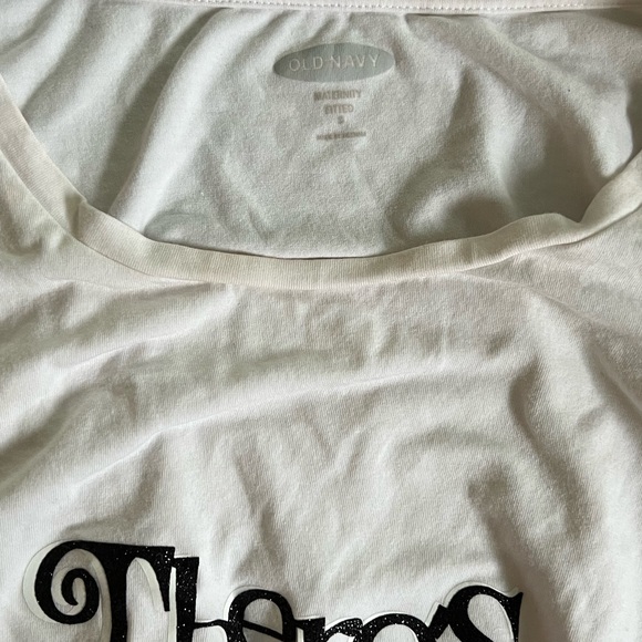 3 Fall and Halloween maternity shirts - Picture 10 of 13